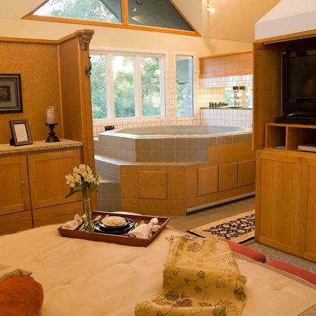 Abigaile'S Treehouse Hotel Bryan Kamer foto